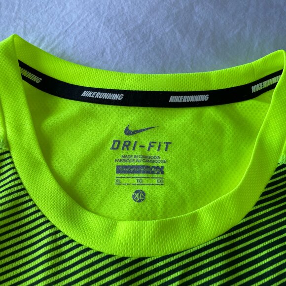 Nike Men's Dri-FIT Running Top - Picture 1 of 4